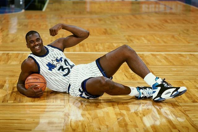 记者：米兰过去几小时联系了前曼联主帅阿莫林，是格拉斯纳的备选